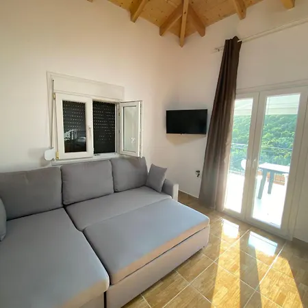 Daire Babis Áyios Nikítas